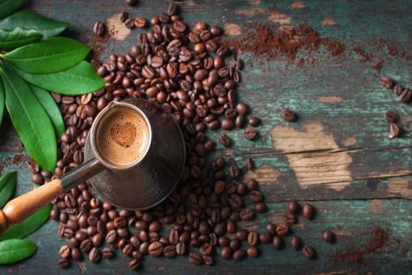 دليلك الشامل عن فوائد القهوة وأضرارها